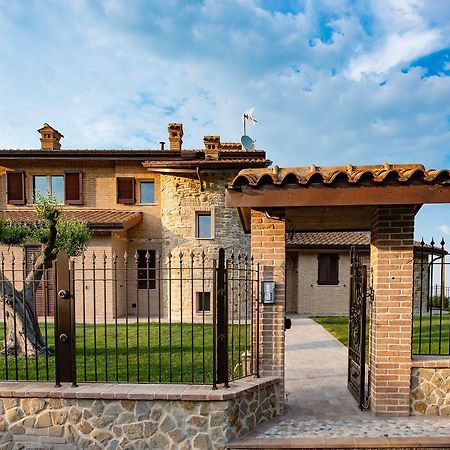 B&B Madonna Carradori Country Offagna Exterior foto